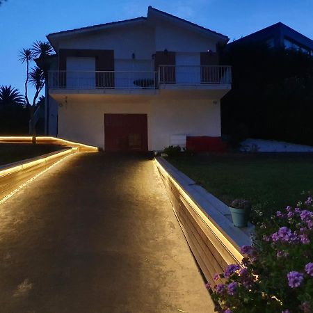 Villa Vistas Al Mar, Urbanizacion Privada Con Piscina De Agua Salada Ajo Luaran gambar