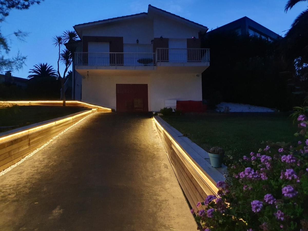Villa Vistas Al Mar, Urbanizacion Privada Con Piscina De Agua Salada Ajo Luaran gambar